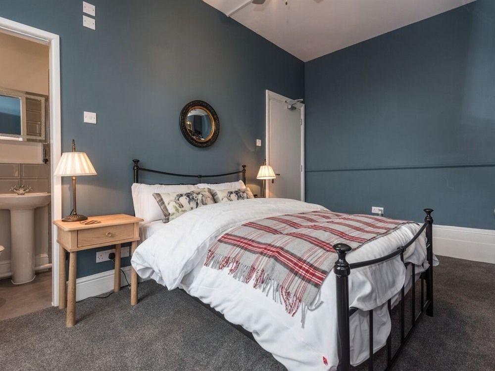Summerfield Pub & Boutique Rooms Лондон Экстерьер фото
